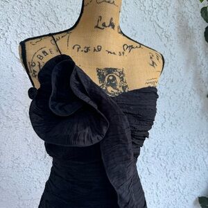 LOVESHACKFANCY Brenaya Ruffle Flower Mini Bodycon
Dress black plisse Small 4 6